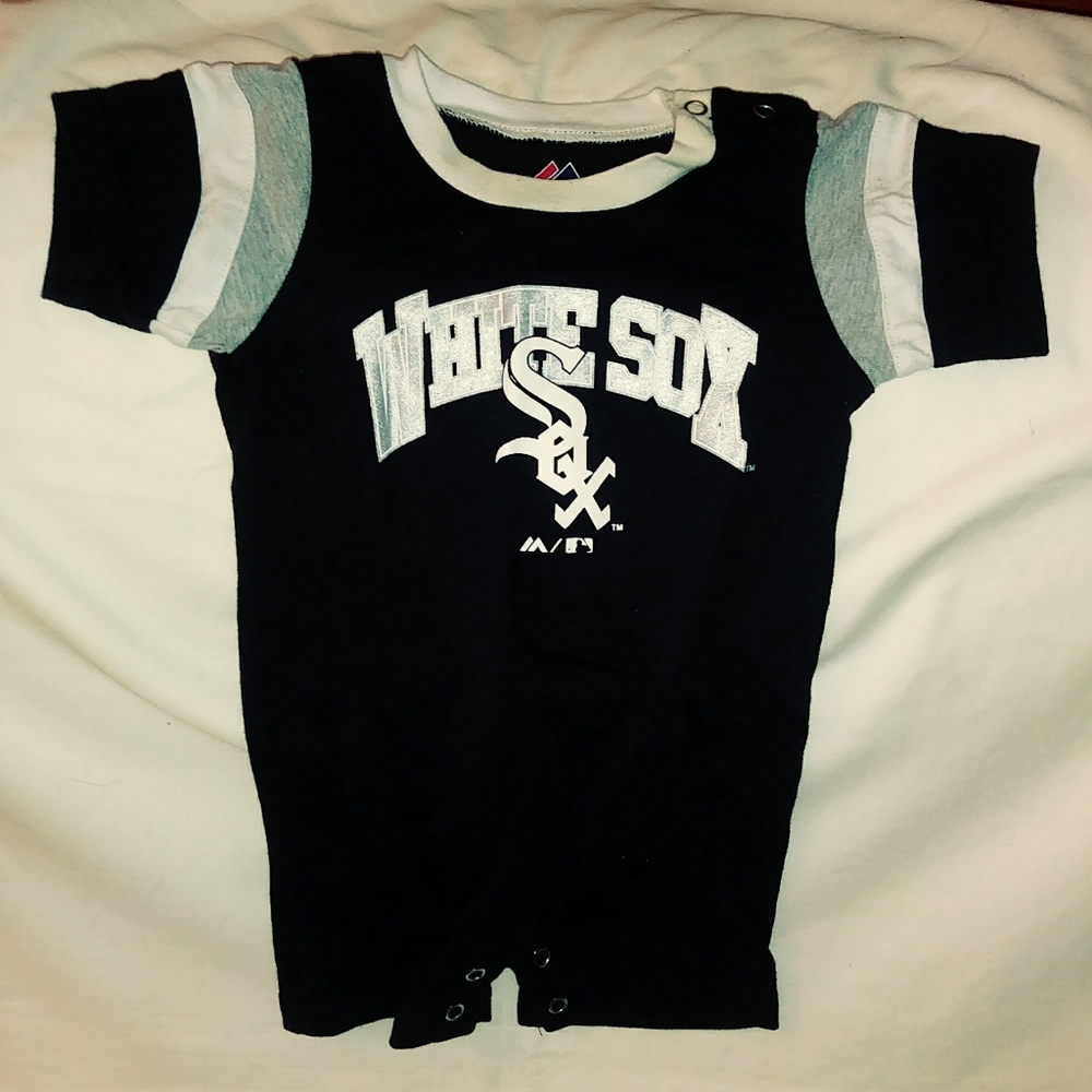 Chicago White Sox Onesie for a 12 month baby